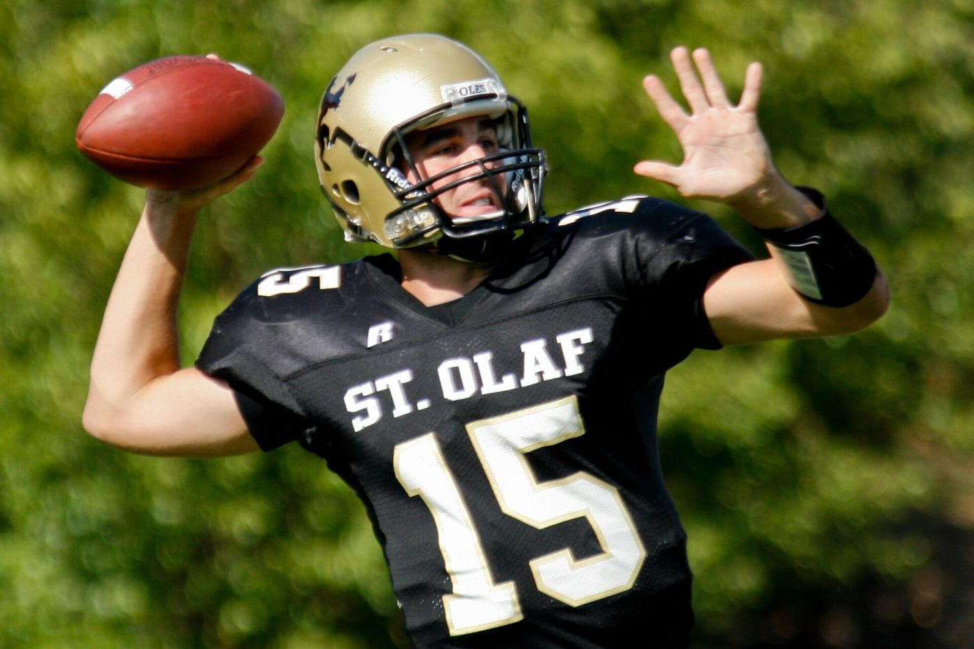 Elite three-sport athlete finds success in football, basketball, track