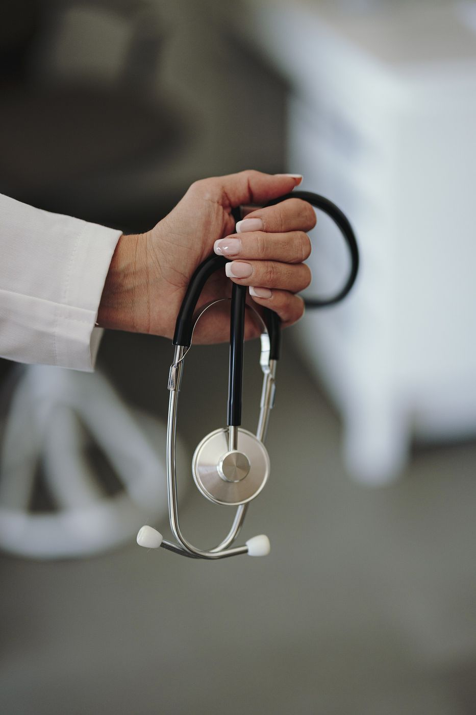 Dentist's license suspended after decade of sanitation failures