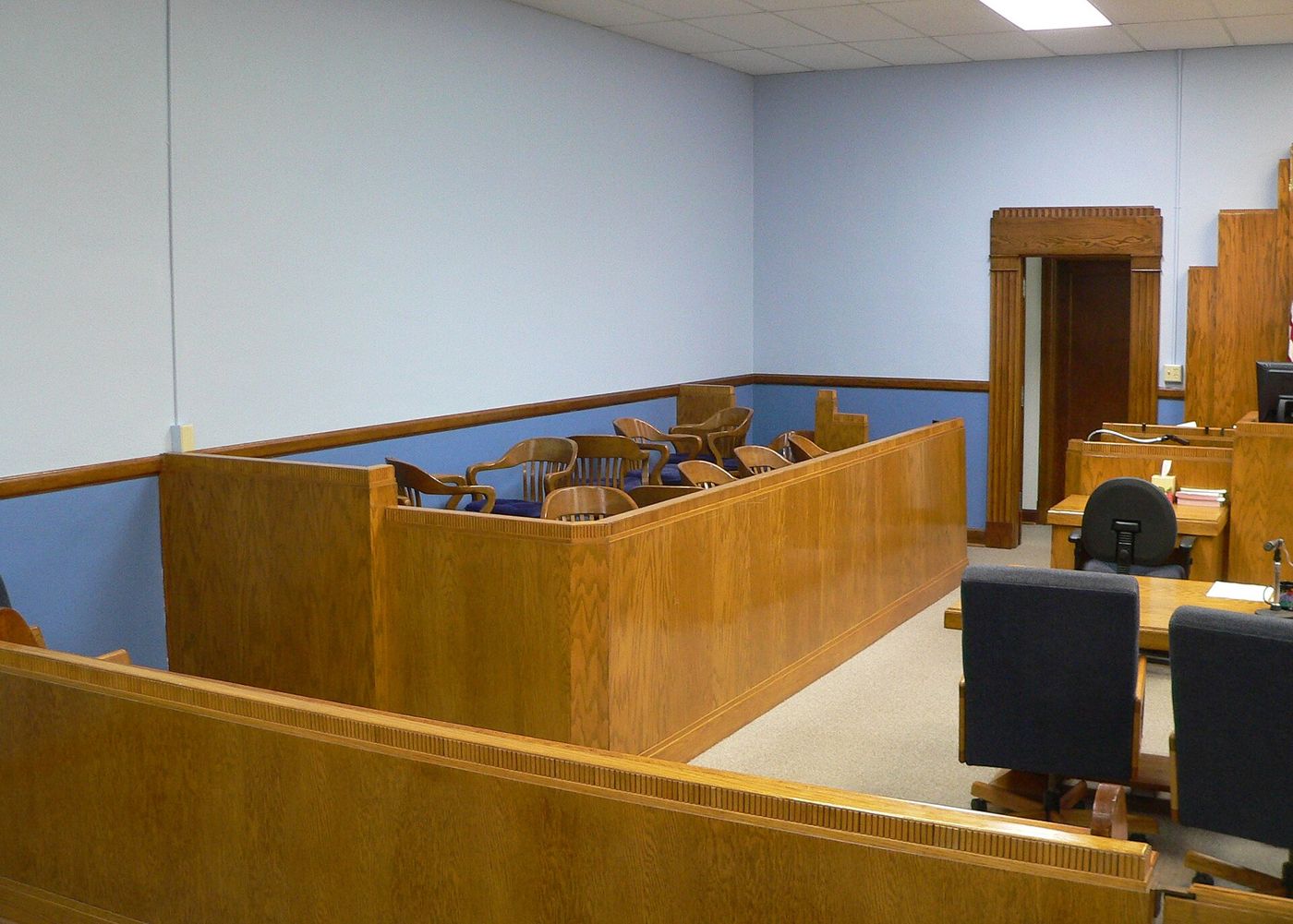 Spokane Courts Halt Jury Trials, Suspend Summoned Jurors Amid Fires